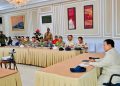 Pemerintah memperkuat penanganan karhutla di Kalimantan Barat dengan tambahan personel TNI, helikopter water bombing, OMC, dan pompanisasi gambut.