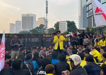 BEM UI menggelar aksi #MerebutKemerdekaan di Bundaran HI, Jakarta, hari ini dengan membawa delapan tuntutan terkait ekonomi, pemerintahan dan demokrasi.