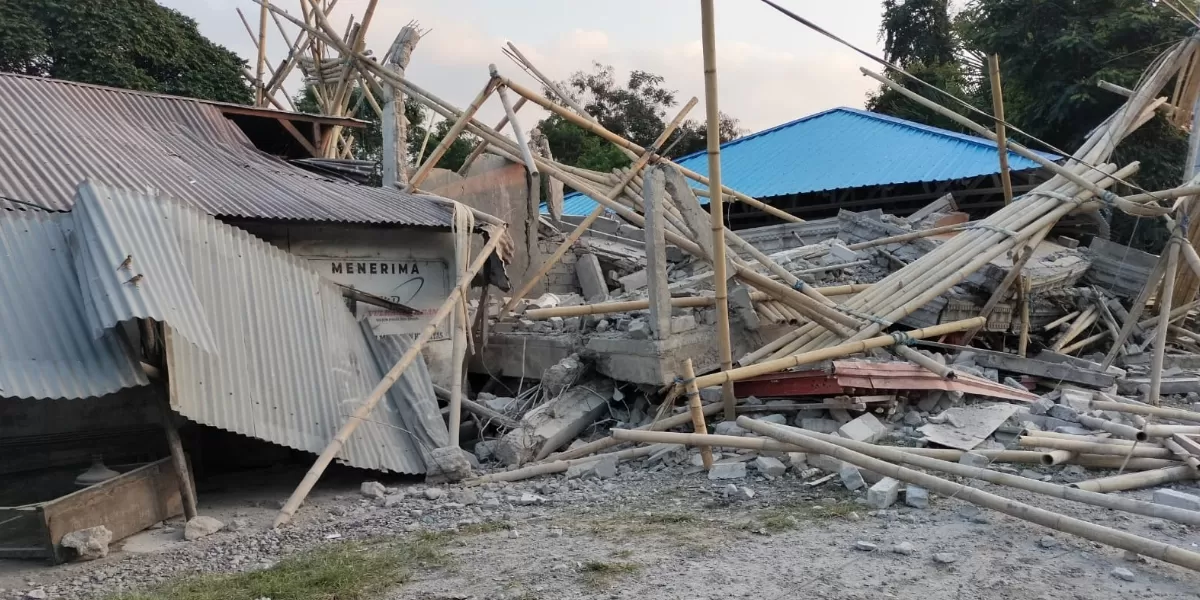 Gempa NTT M 7,7 Tewaskan Lima Orang, Sejumlah Jalan di Flores Dilaporkan Putus