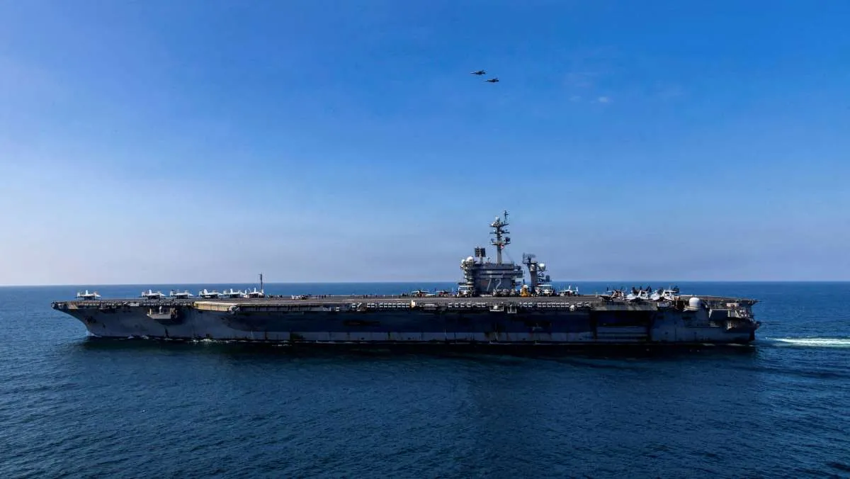 AS menyerang dua peluncur Iran di Pulau Larak setelah mendeteksi persiapan peluncuran roket bermuatan ranjau ke Selat Hormuz.