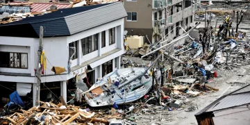 Tsunami Jepang 2011
