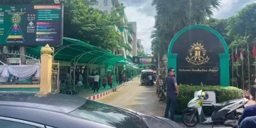 Penembakan di sebuah sekolah di Nonthaburi, Thailand, menewaskan dua orang dan melukai sedikitnya 15 korban. Polisi masih menyelidiki motif pelaku.