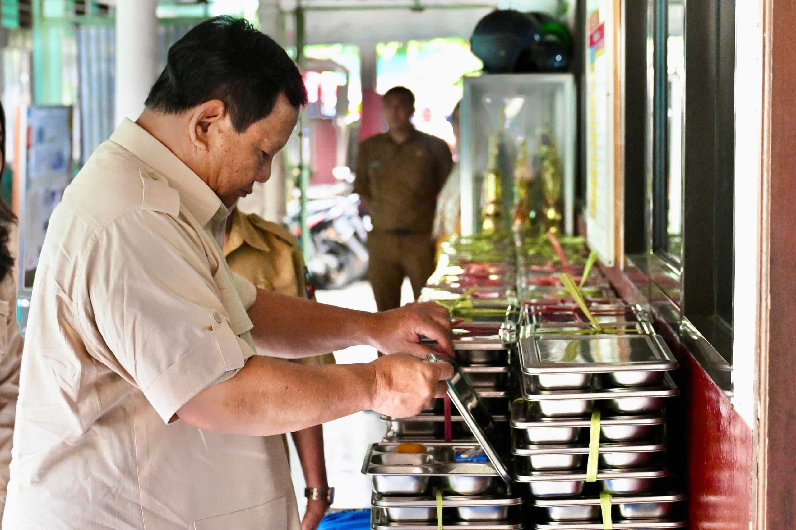 Prabowo Tegaskan MBG Tetap Berjalan, Tata Kelola SPPG Jadi Sorotan