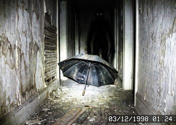 Payung Hantu, Mitos Payung Hantu, Fenomena Payung Hitam