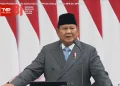 Prabowo Subianto mengungkap sejumlah menteri Kabinet Merah Putih bekerja keras hingga ada yang pingsan, masuk rumah sakit, dan menjalani operasi.